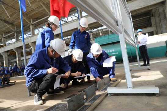 1651823066866284.jpg 江西達(dá)成工業(yè)集團(tuán)有限公司“技能競賽”新聞稿637.jpg